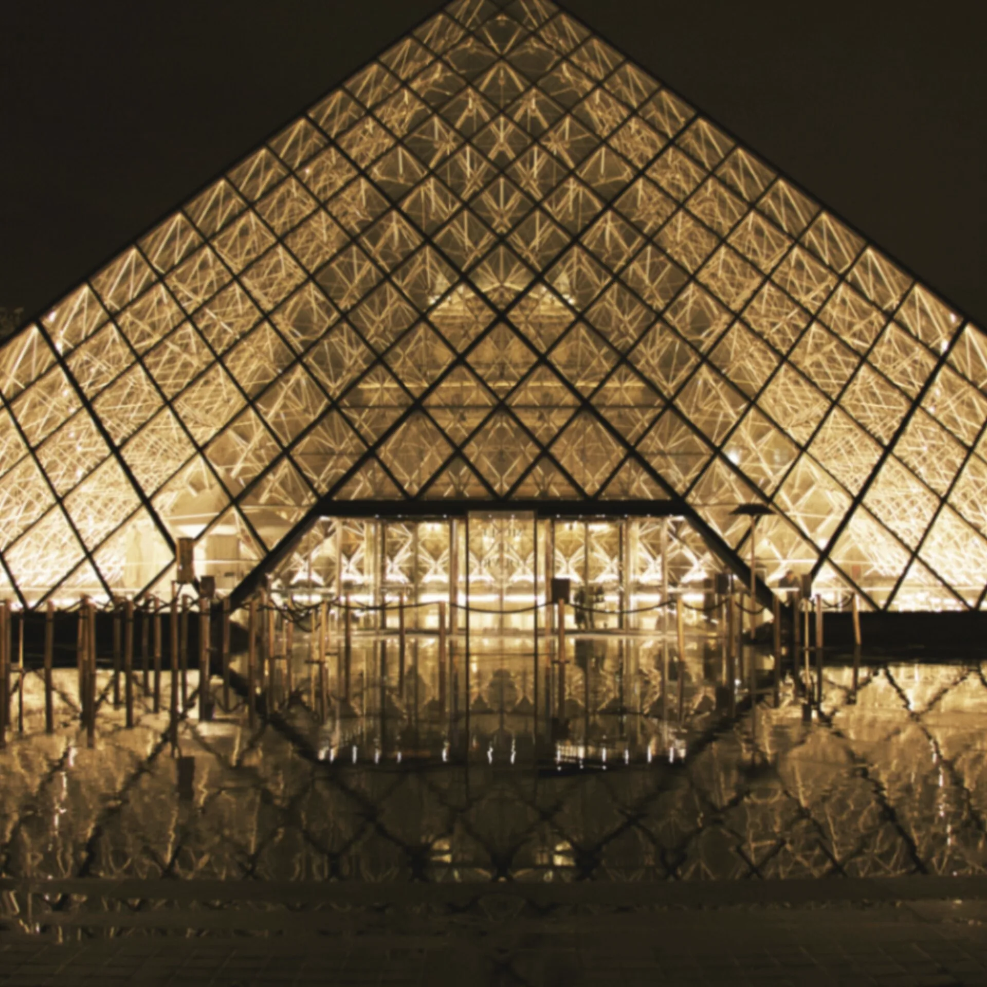 Siège Blackmile Paris — service VTC premium depuis 1997, hall d'accueil sobre et élégant